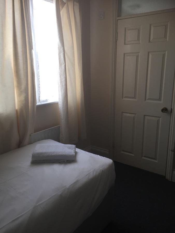 Mary Rose Inn Hotel Orpington Bagian luar foto